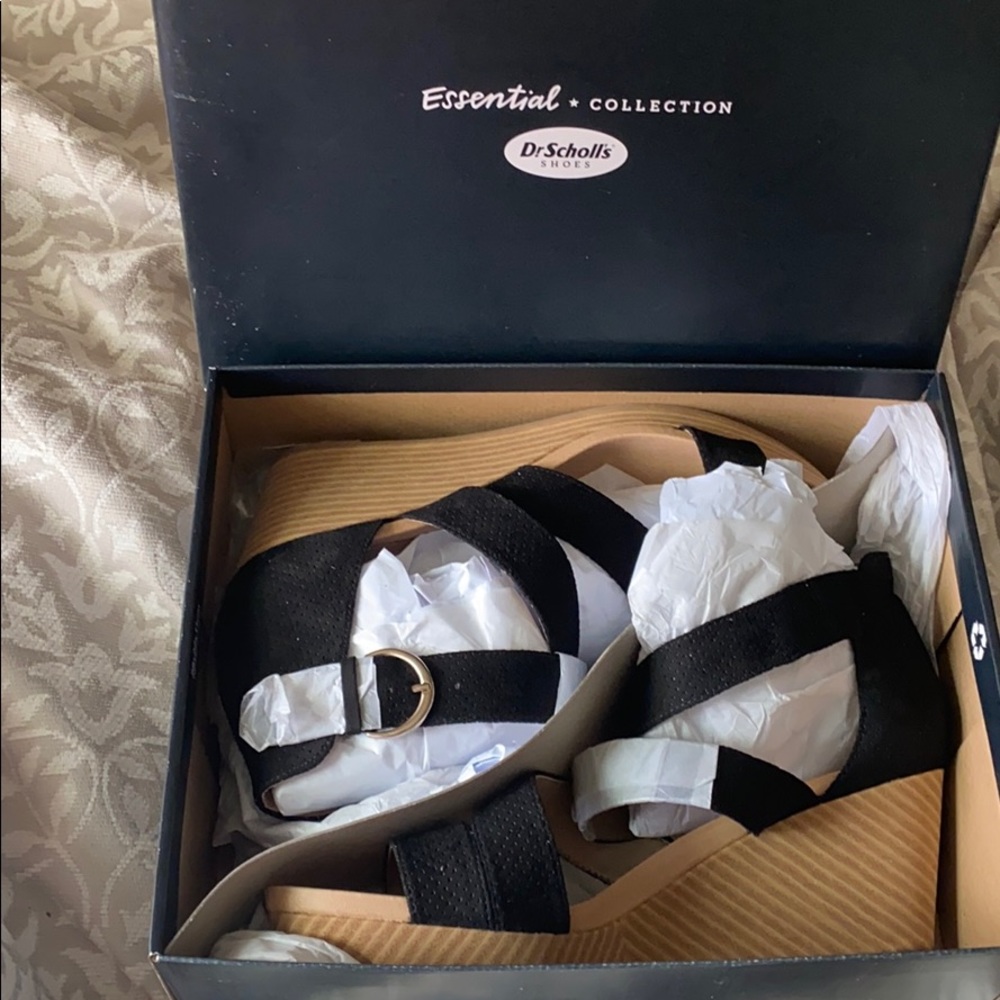 Dr. Scholl’s Essential collection wedges